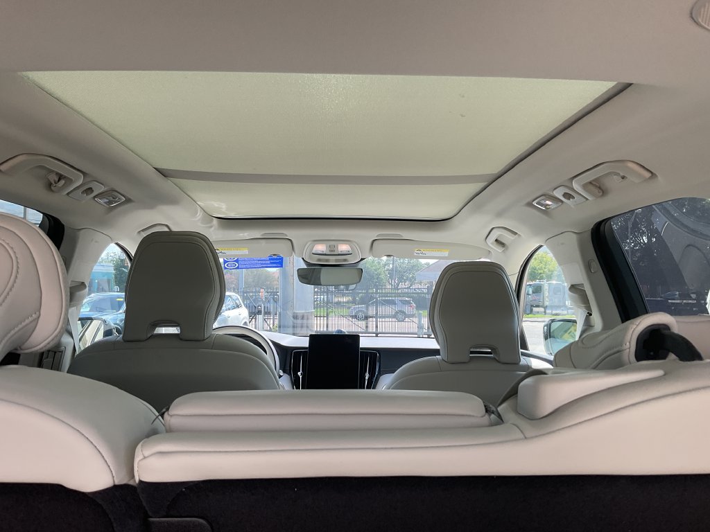 New 2027 Volvo XC60 B5 Ultra AWD/4WD image 25
