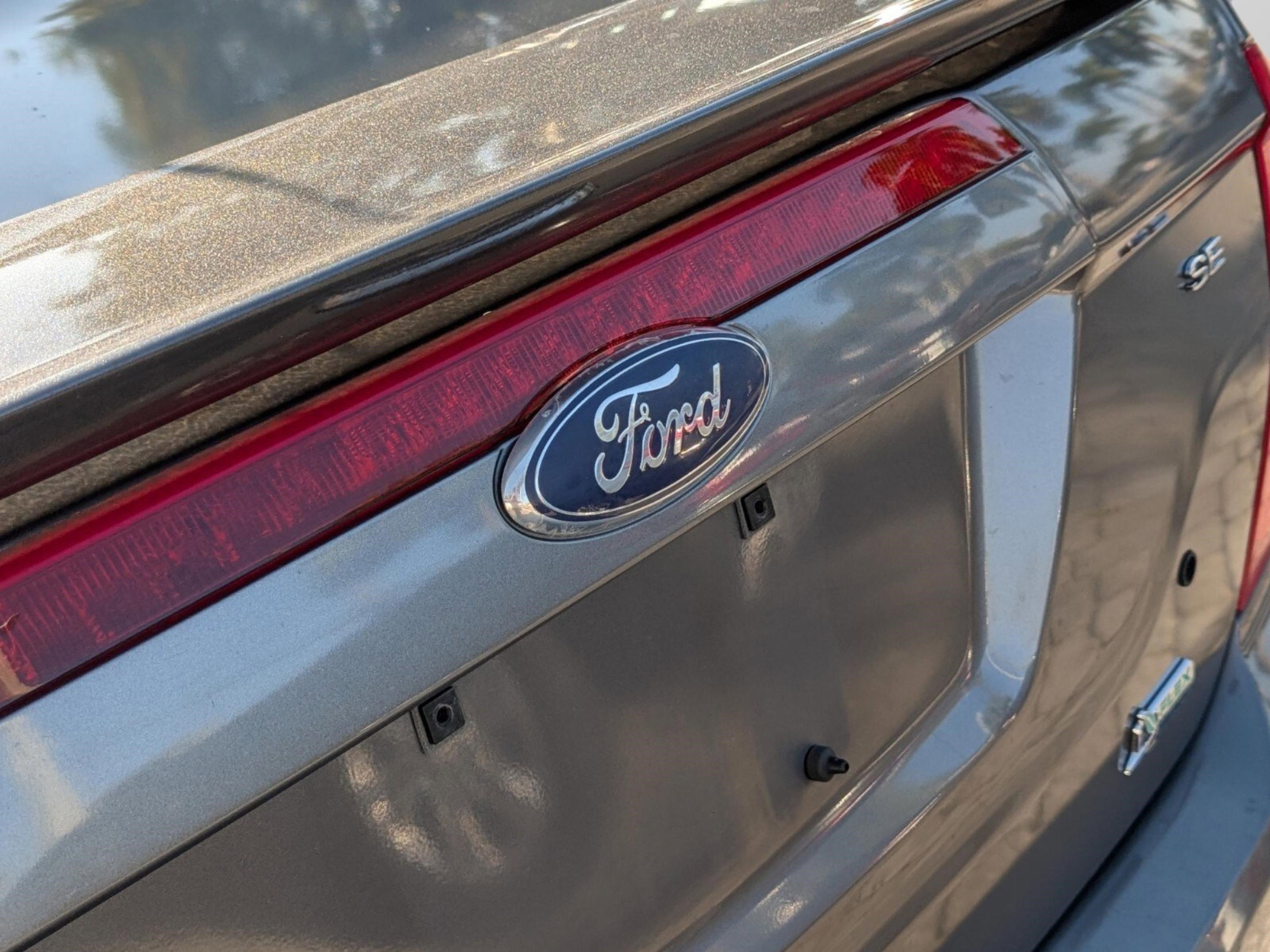 Used 2010 Ford Fusion SE image 27