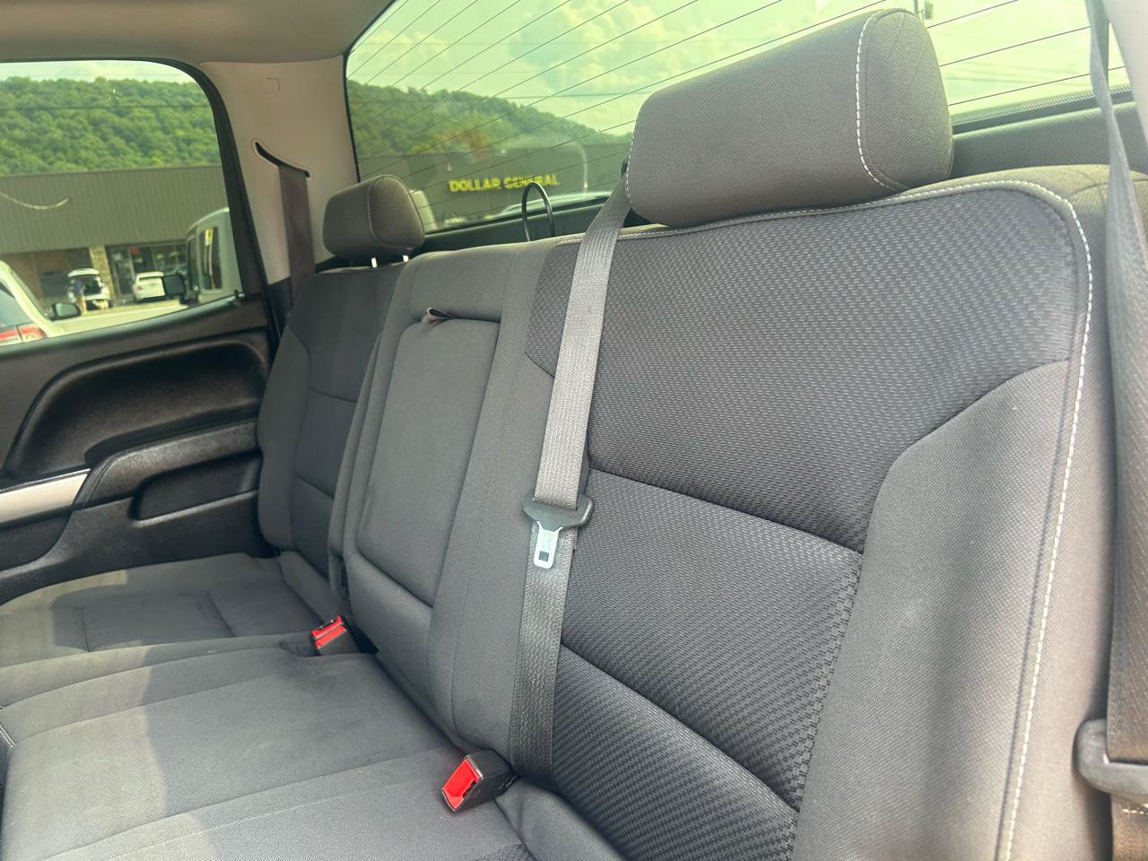 Used 2018 Chevrolet Silverado 1500 LT w/ All Star Edition AWD/4WD image 29