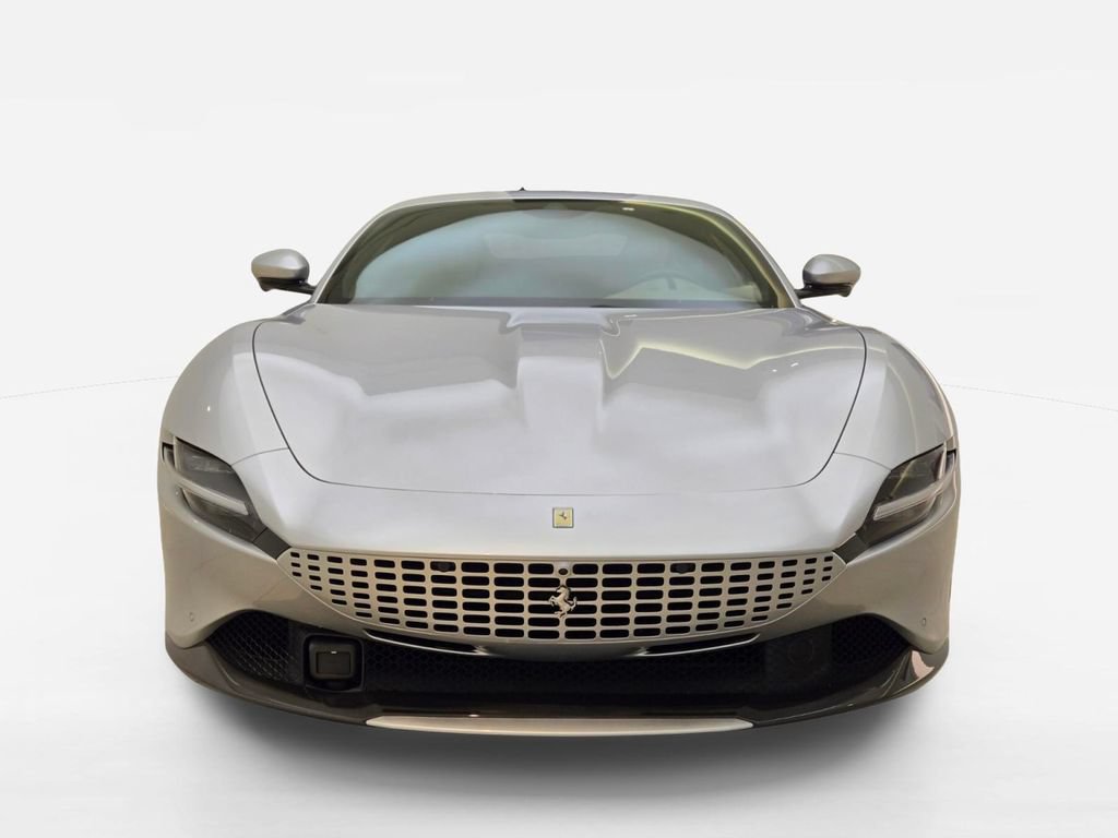 Used 2022 Ferrari Roma RWD image 2