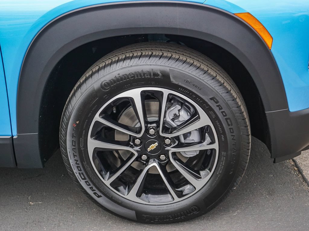 New 2026 Chevrolet TrailBlazer LT w/ LT Cold Weather Package FWD image 9