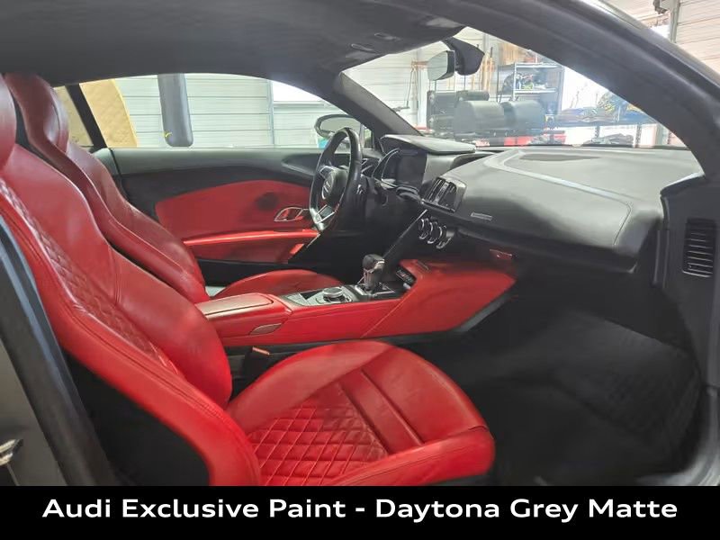 Used 2017 Audi R8 V10 w/ Carbon Exterior Package image 18