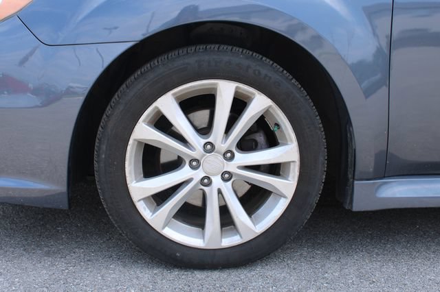 Used 2014 Subaru Legacy 2.5i Premium AWD/4WD image 35
