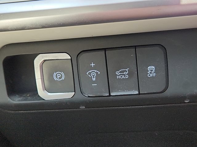 Used 2024 Hyundai Santa Fe SEL FWD image 20
