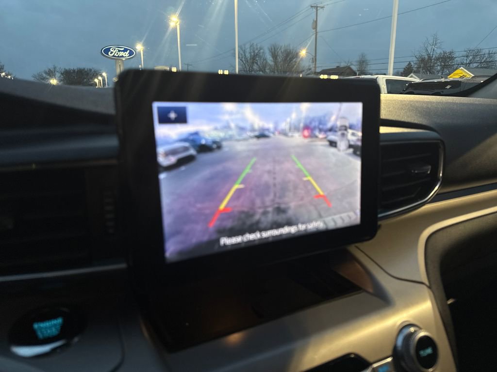 Used 2023 Ford Explorer XLT w/ Equipment Group 202A image 40