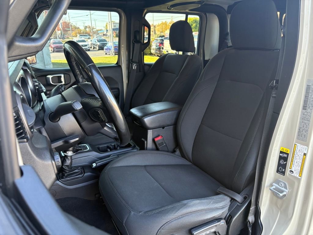 Used 2020 Jeep Gladiator Sport w/ Quick Order Package 24S image 17