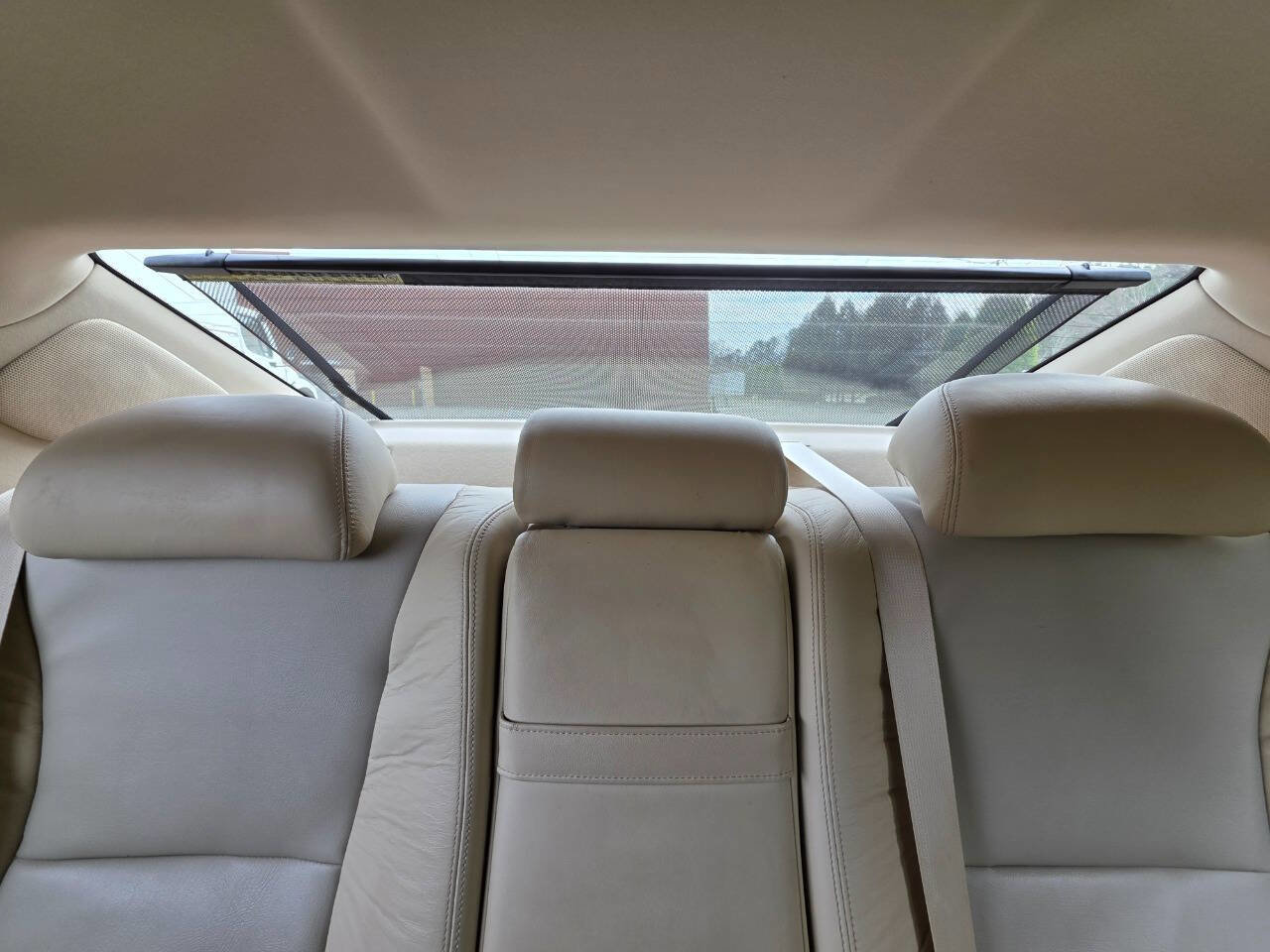 Used 2010 Lexus LS 460 image 32