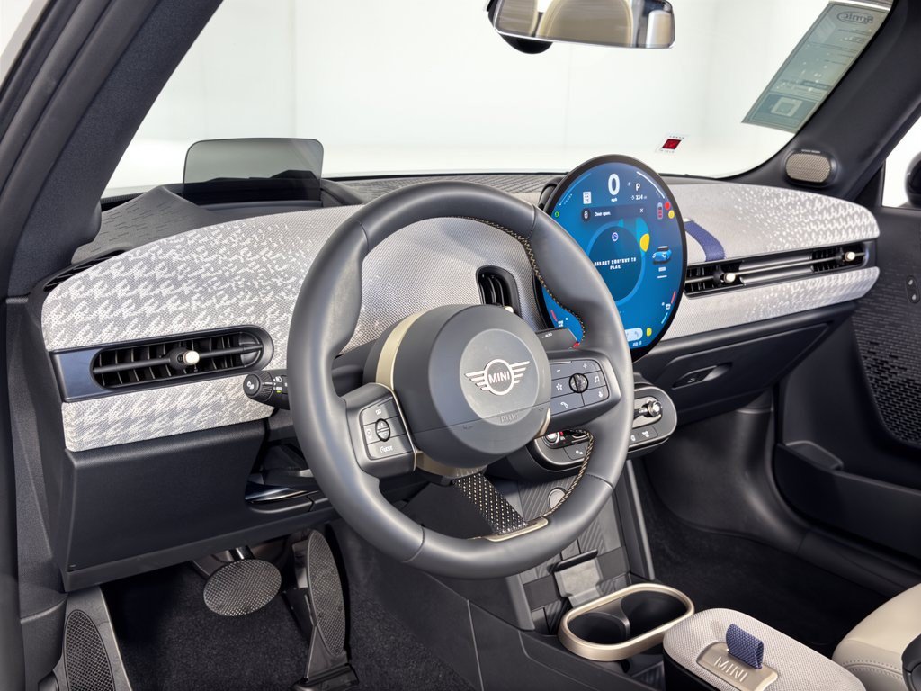 Used 2026 MINI Cooper S FWD image 4
