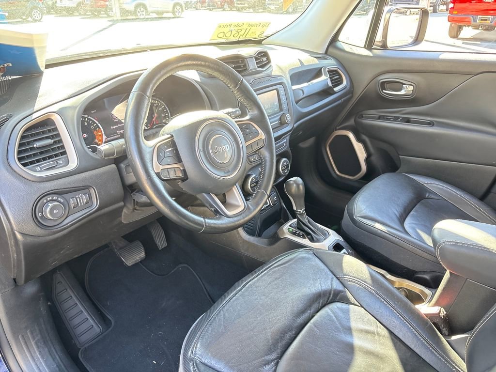 Used 2017 Jeep Renegade Limited image 6