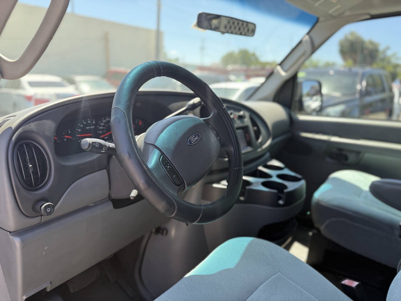 Used 2008 Ford E-250 and Econoline 250 RWD image 13
