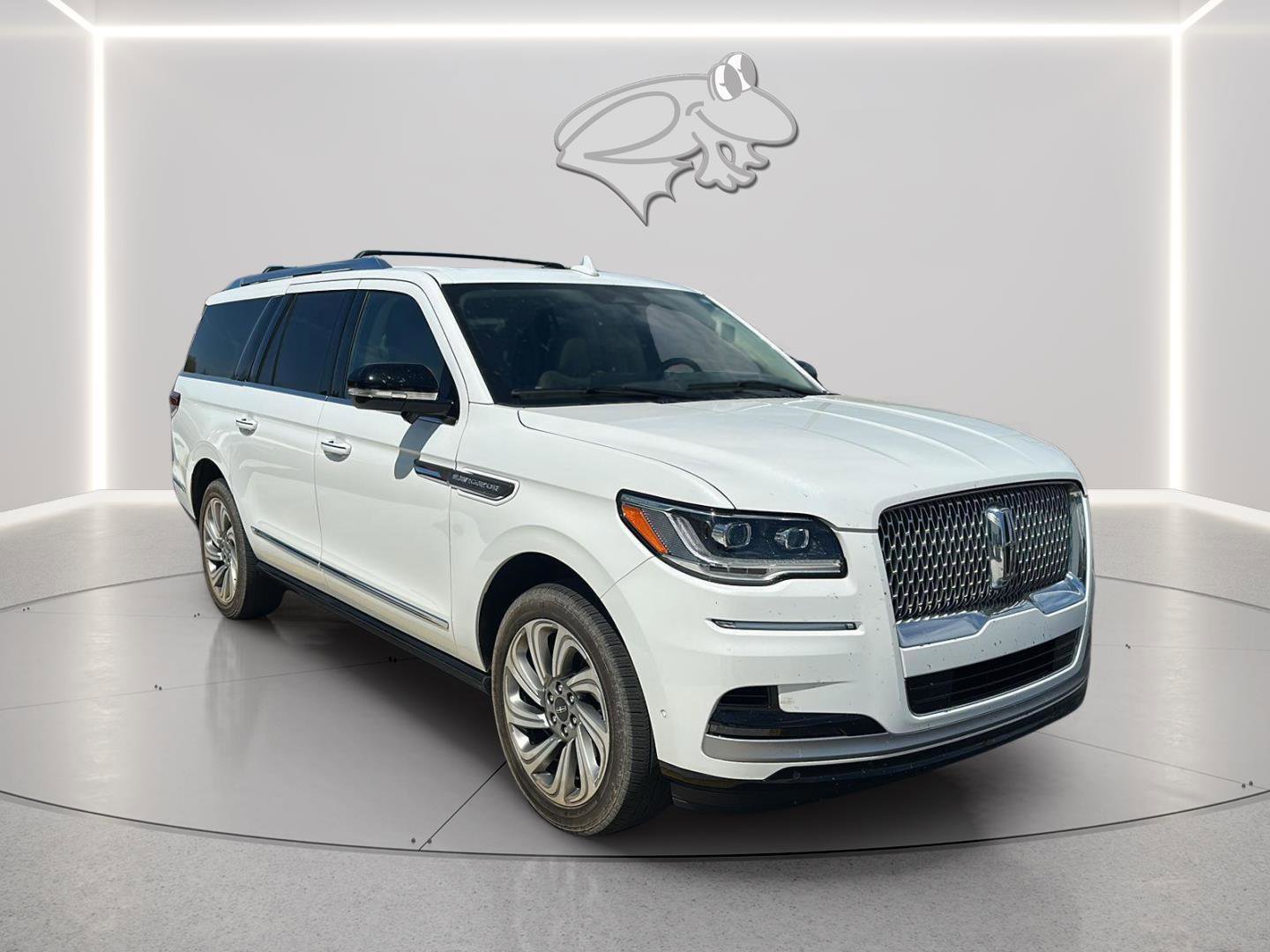 Used 2022 Lincoln Navigator L Reserve AWD/4WD image 7