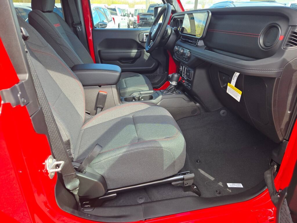 New 2026 Jeep Wrangler Rubicon AWD/4WD image 7