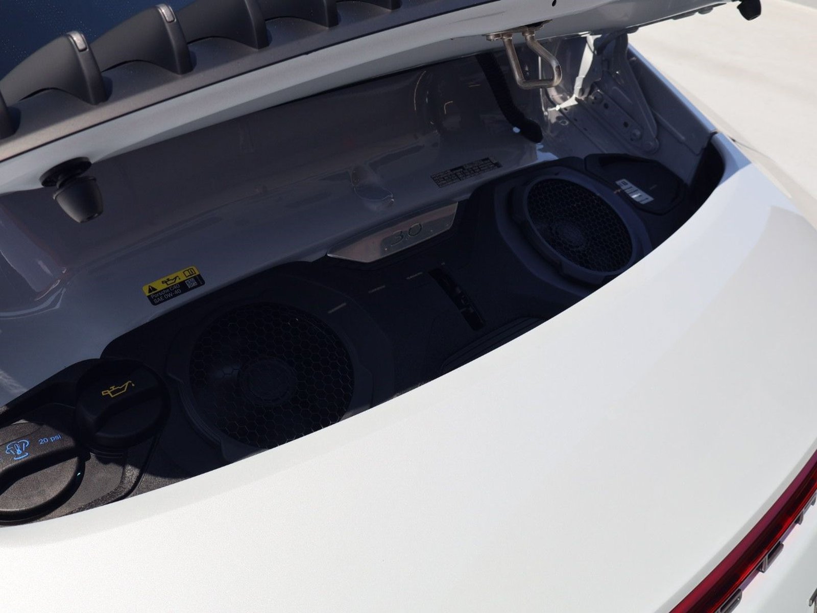 Certified 2024 Porsche 911 Carrera T RWD image 22