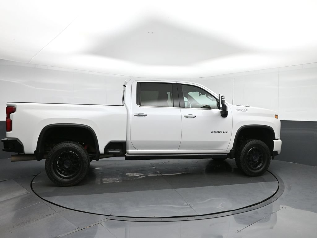 Used 2022 Chevrolet Silverado 2500 High Country w/ Safety Package II AWD/4WD image 8
