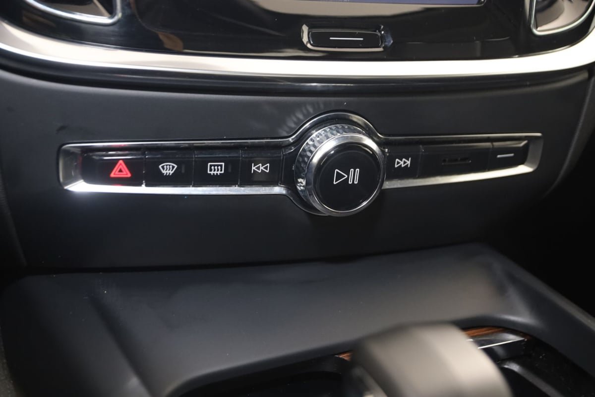 Used 2024 Volvo S60 B5 Plus AWD/4WD image 29