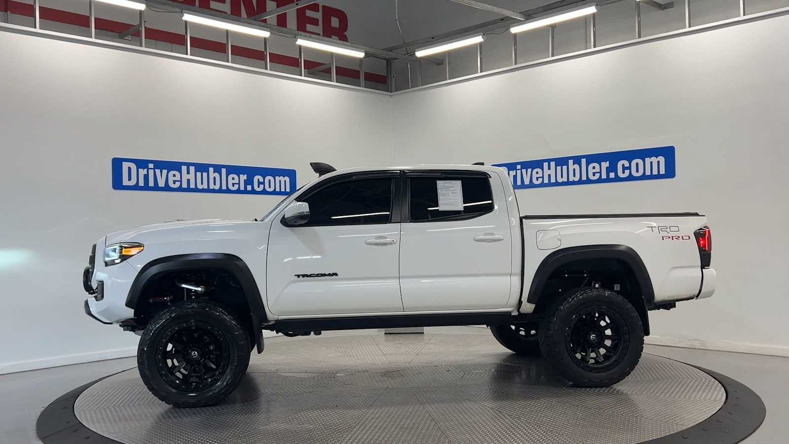 Used 2022 Toyota Tacoma TRD Pro AWD/4WD image 5