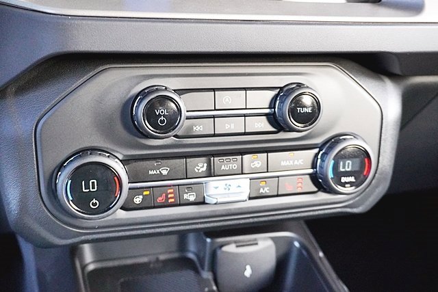 Used 2025 Ford Bronco Outer Banks image 27