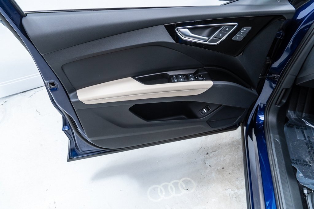 Used 2025 Audi Q4 e-tron Premium Plus w/ Premium Plus image 24
