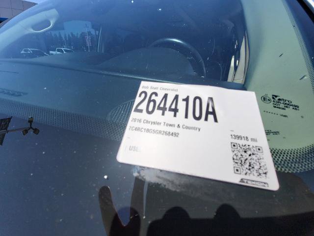 Used 2016 Chrysler Town & Country Touring FWD image 30