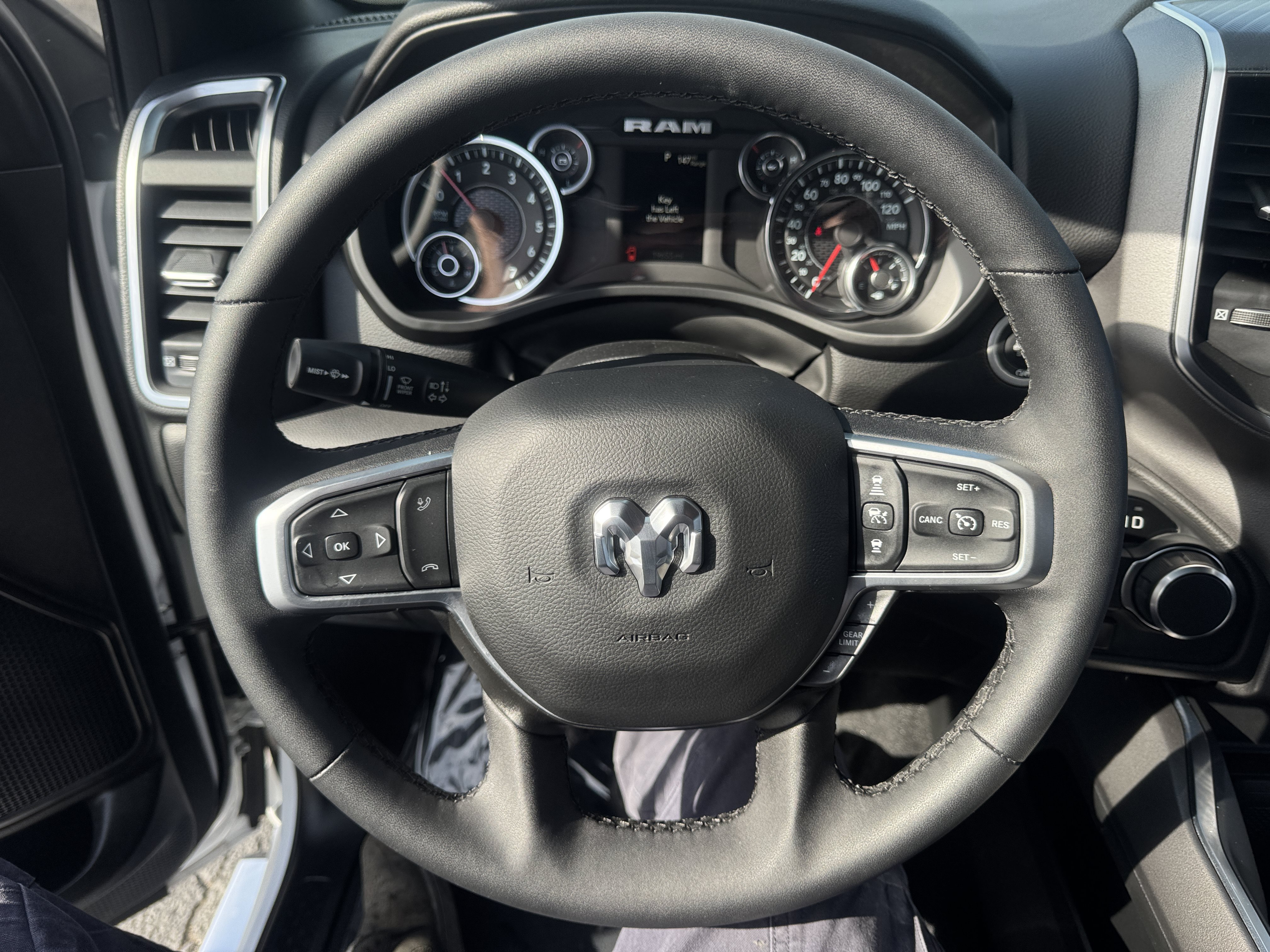 Used 2025 RAM 1500 Big Horn RWD image 16