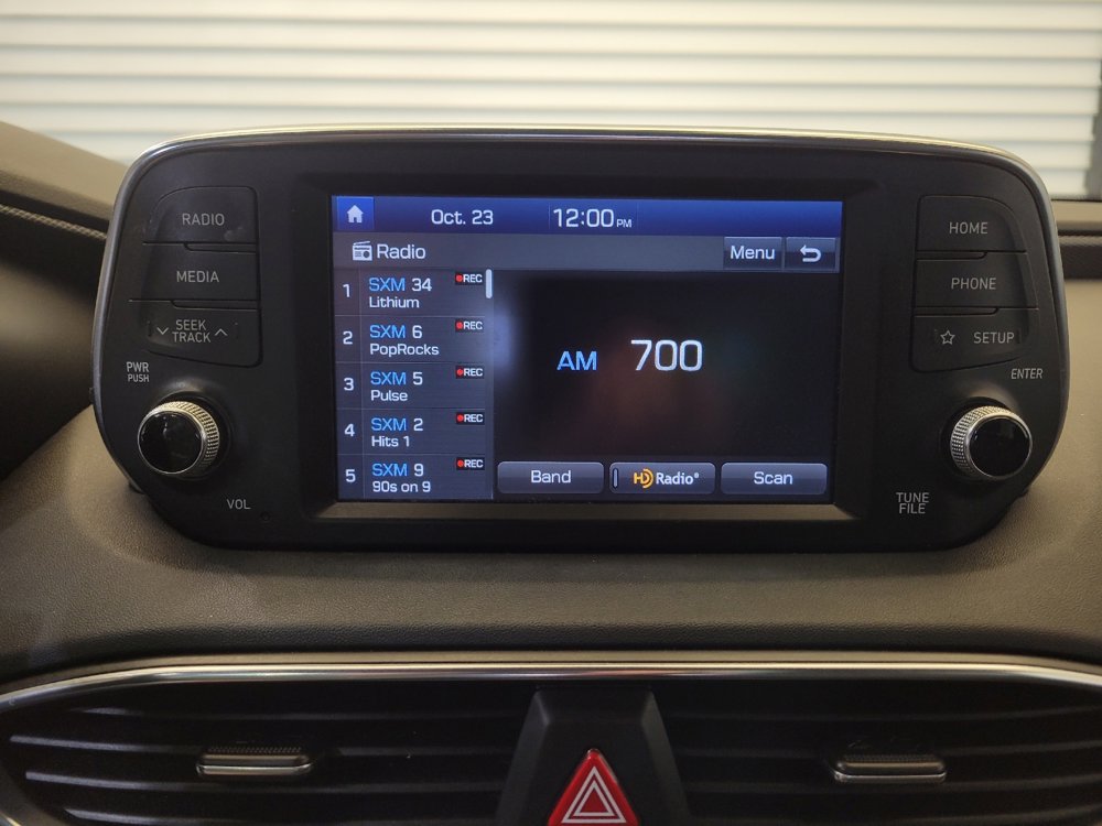 Used 2019 Hyundai Santa Fe SEL image 25