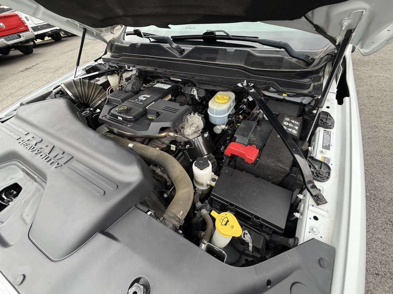 Used 2022 RAM 2500 Tradesman w/ Chrome Appearance Group image 21