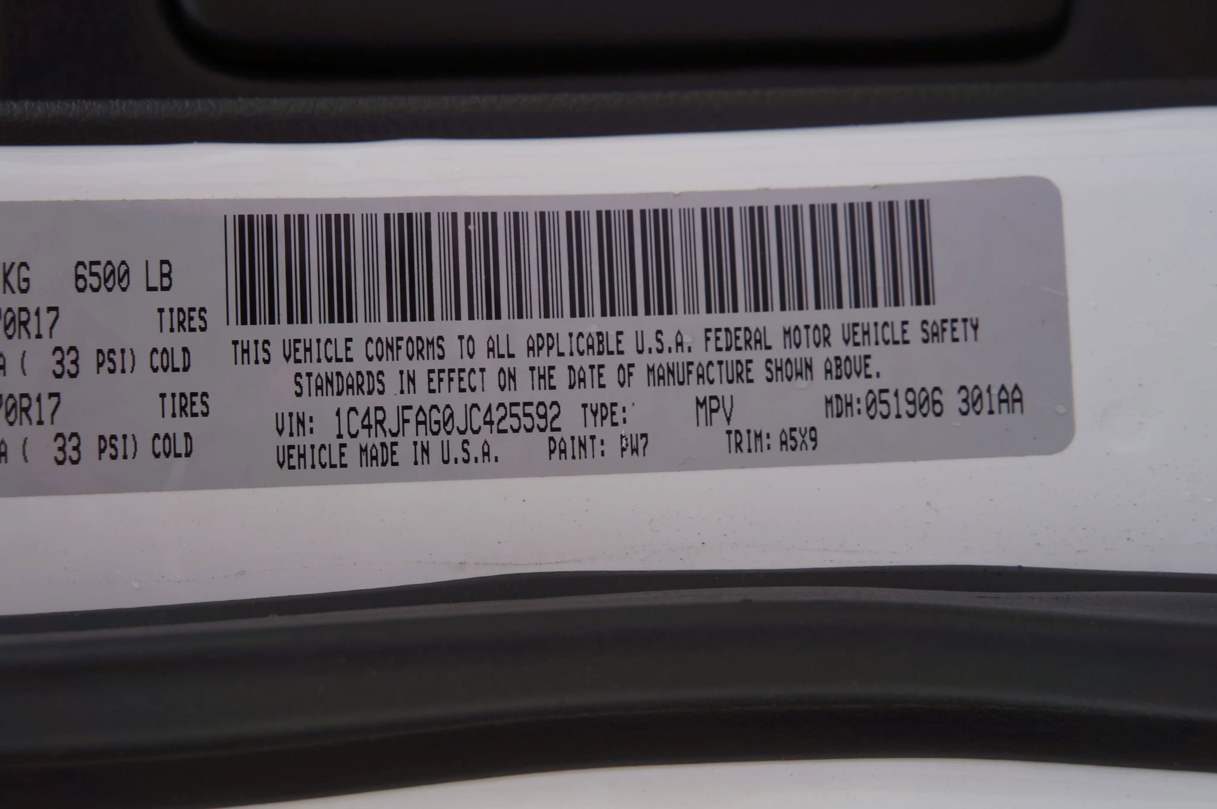 Used 2018 Jeep Grand Cherokee Laredo image 40
