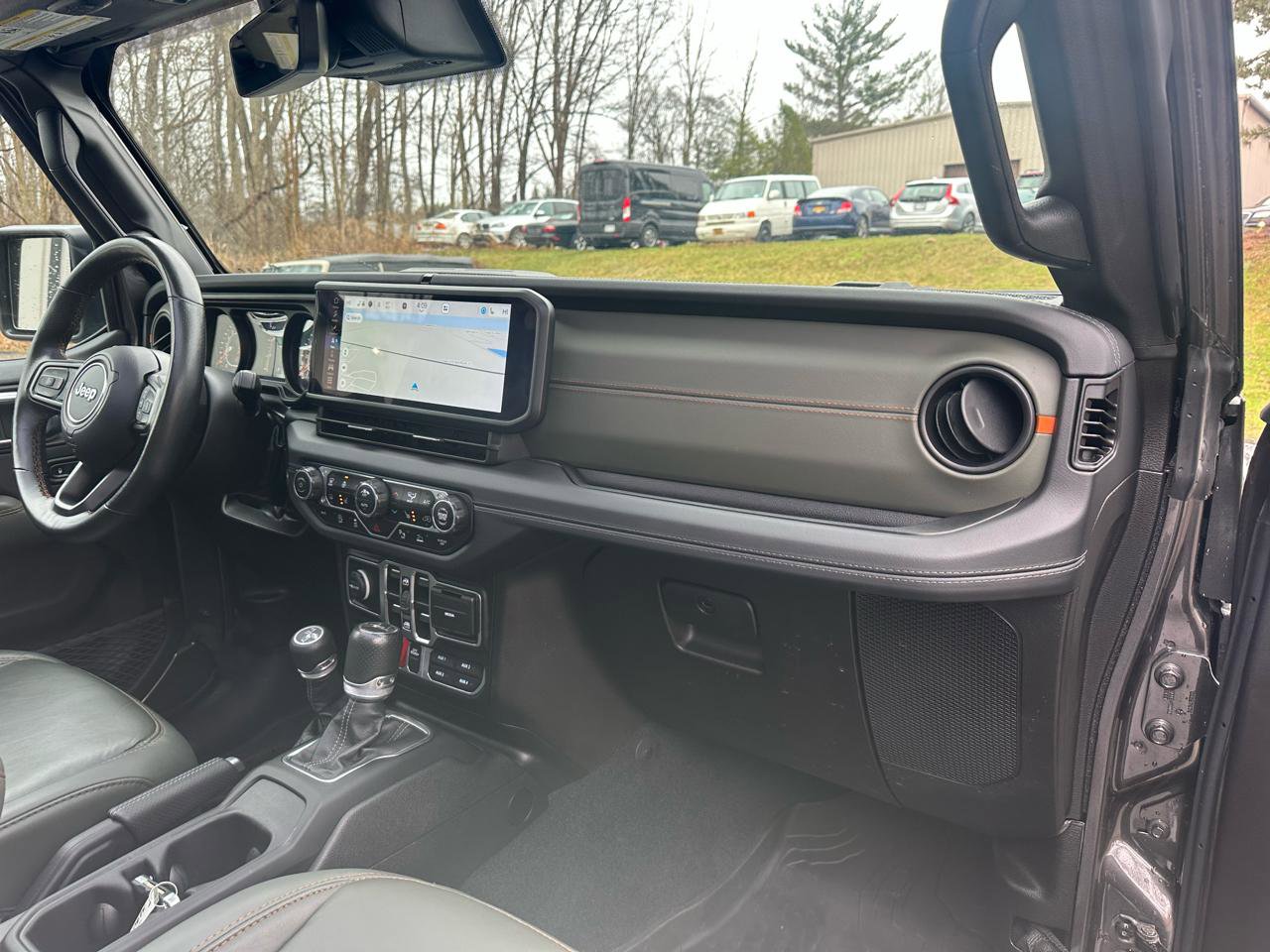 Used 2024 Jeep Gladiator Mojave image 15