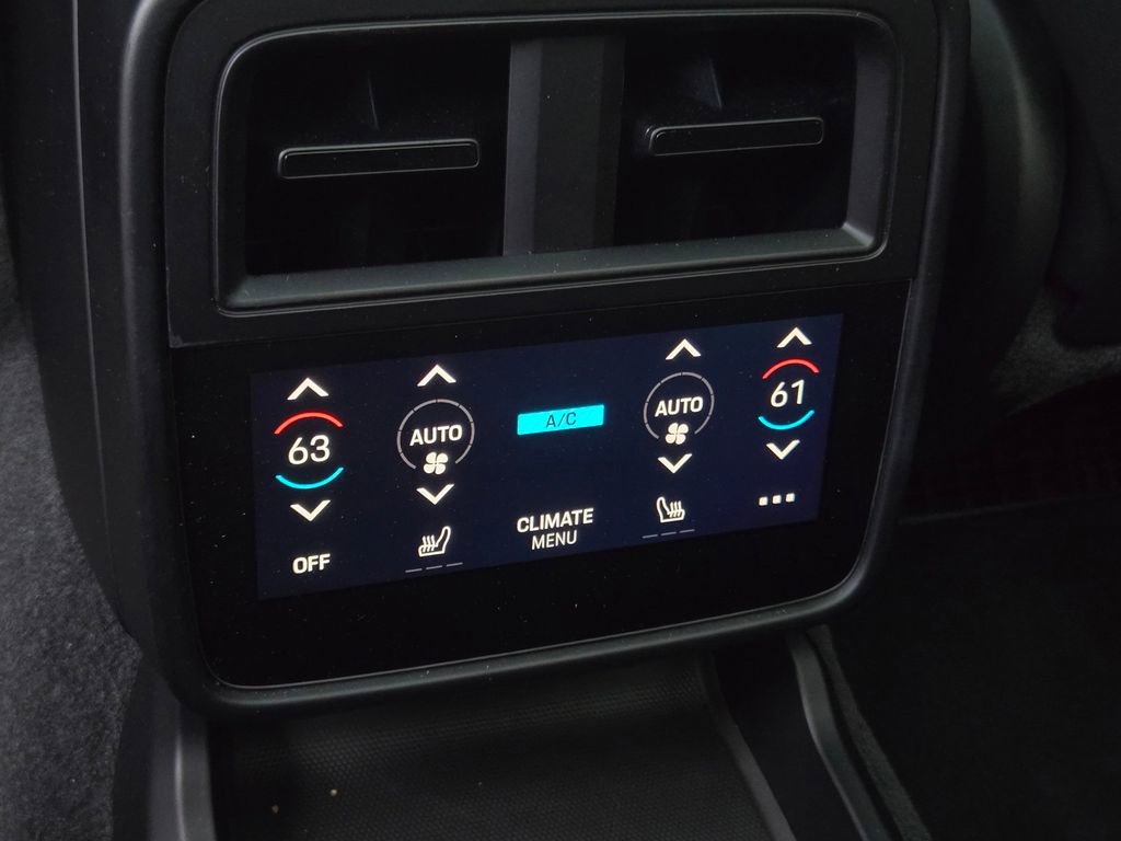 Used 2022 Porsche Taycan Turbo S w/ Premium Package image 17