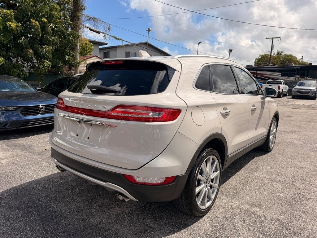 Used 2019 Lincoln MKC Reserve w/ MKC Climate Package FWD image 11