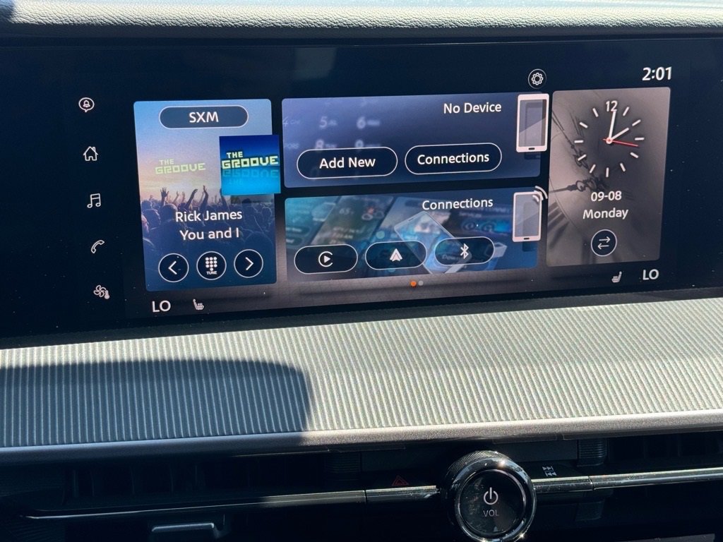 Certified 2025 Nissan Murano SV image 21