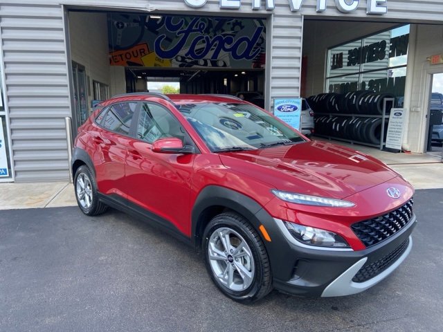 Used 2023 Hyundai Kona SEL image 4