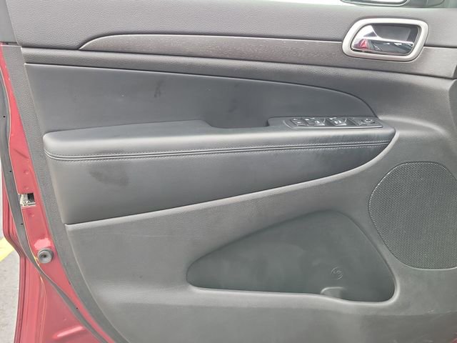 Used 2018 Jeep Grand Cherokee Laredo AWD/4WD image 21