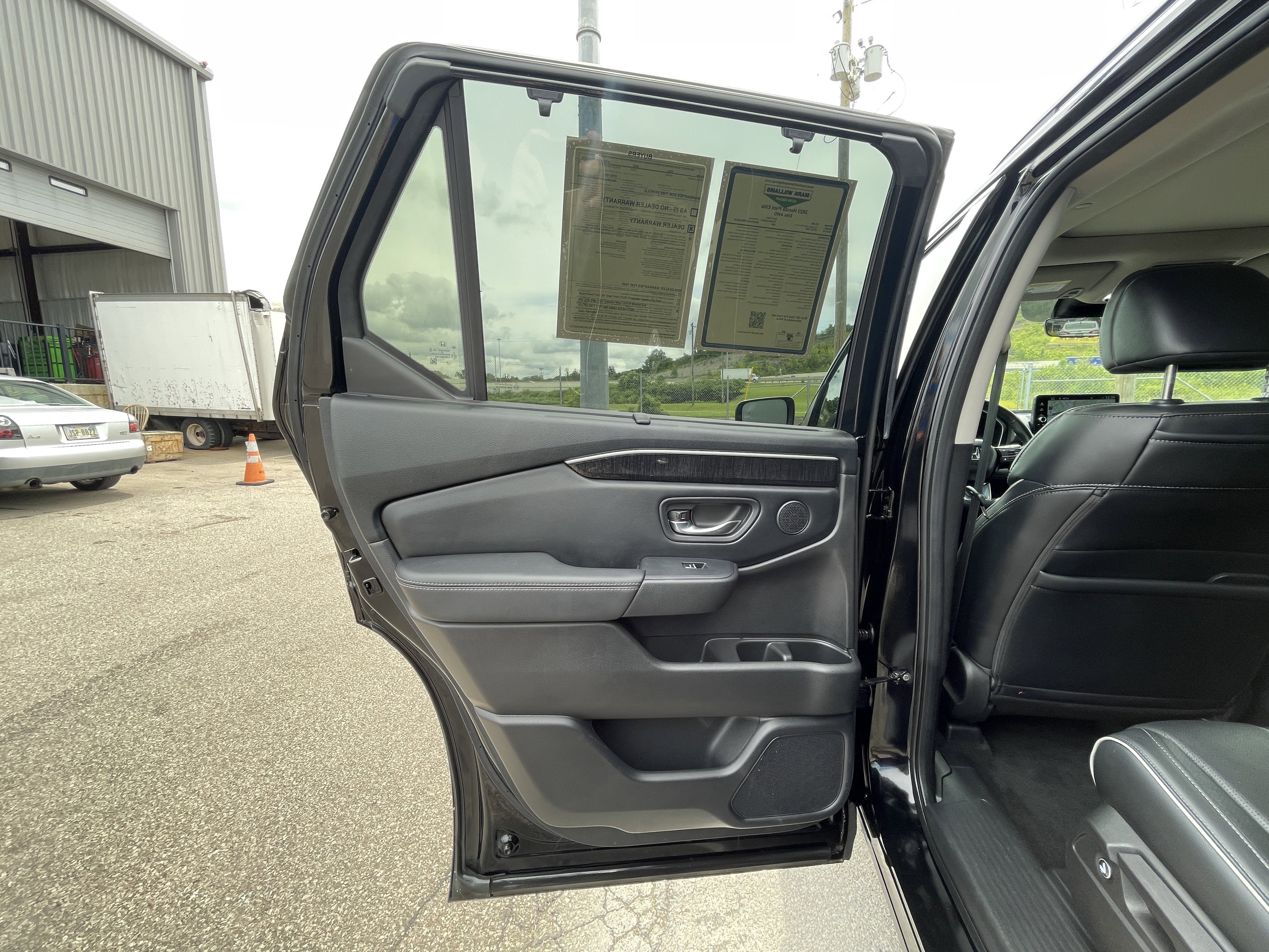 Used 2023 Honda Pilot Elite image 18