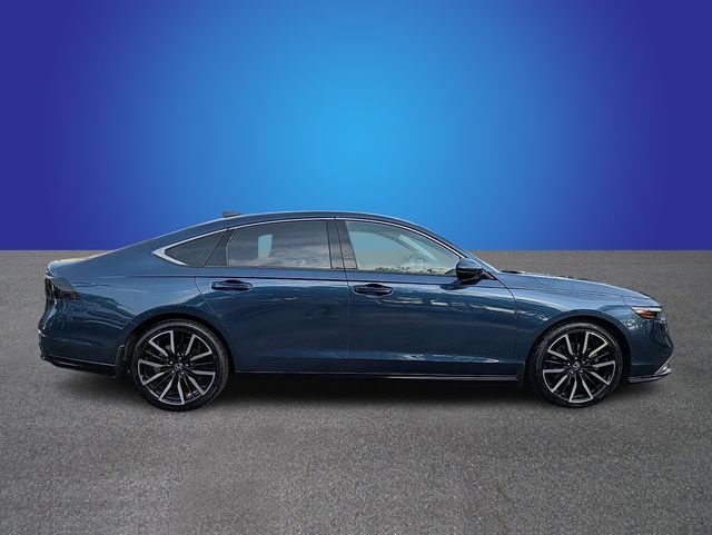 Used 2023 Honda Accord Touring image 6