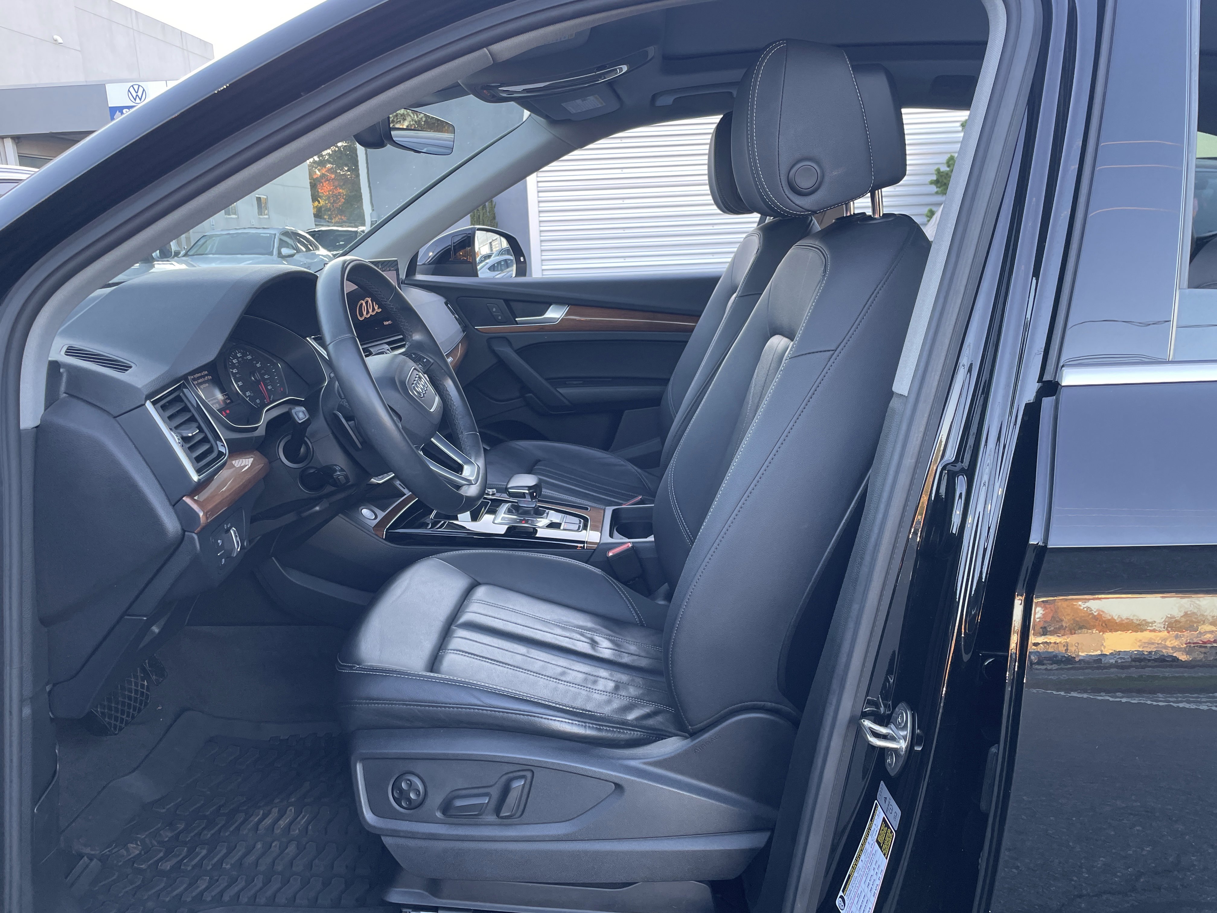 Certified 2023 Audi Q5 2.0T Premium w/ Convenience Package AWD/4WD image 7