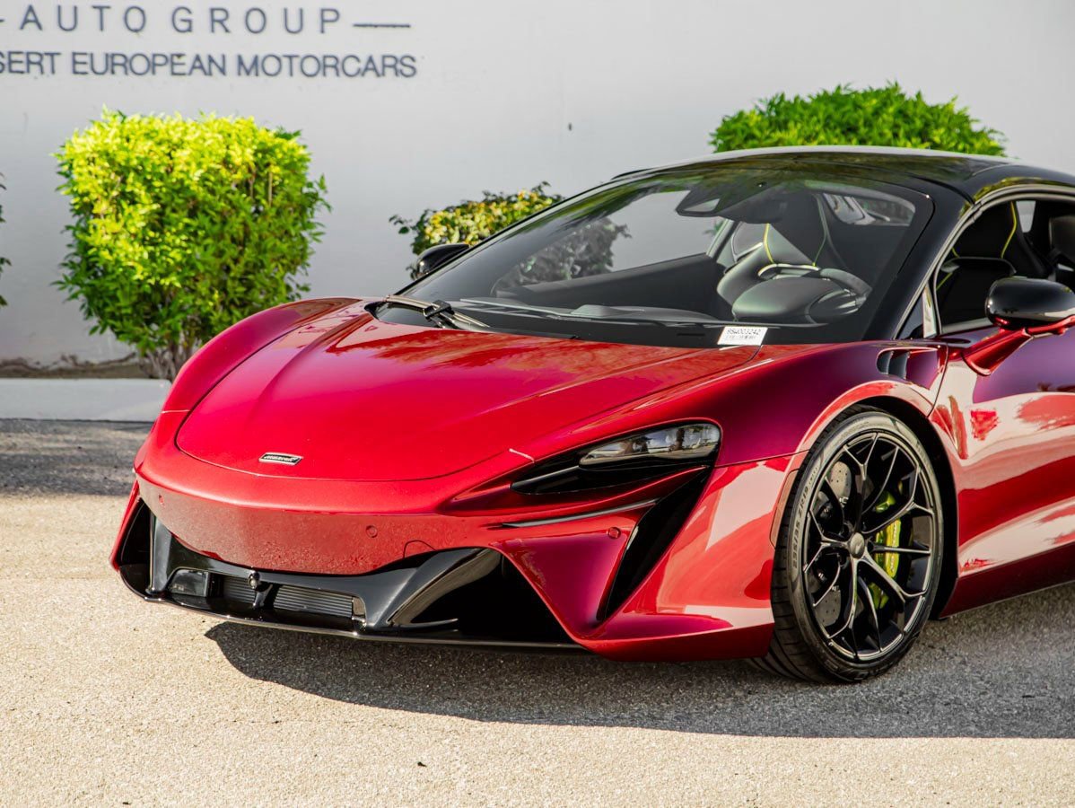 New 2025 McLaren Artura Spider image 3