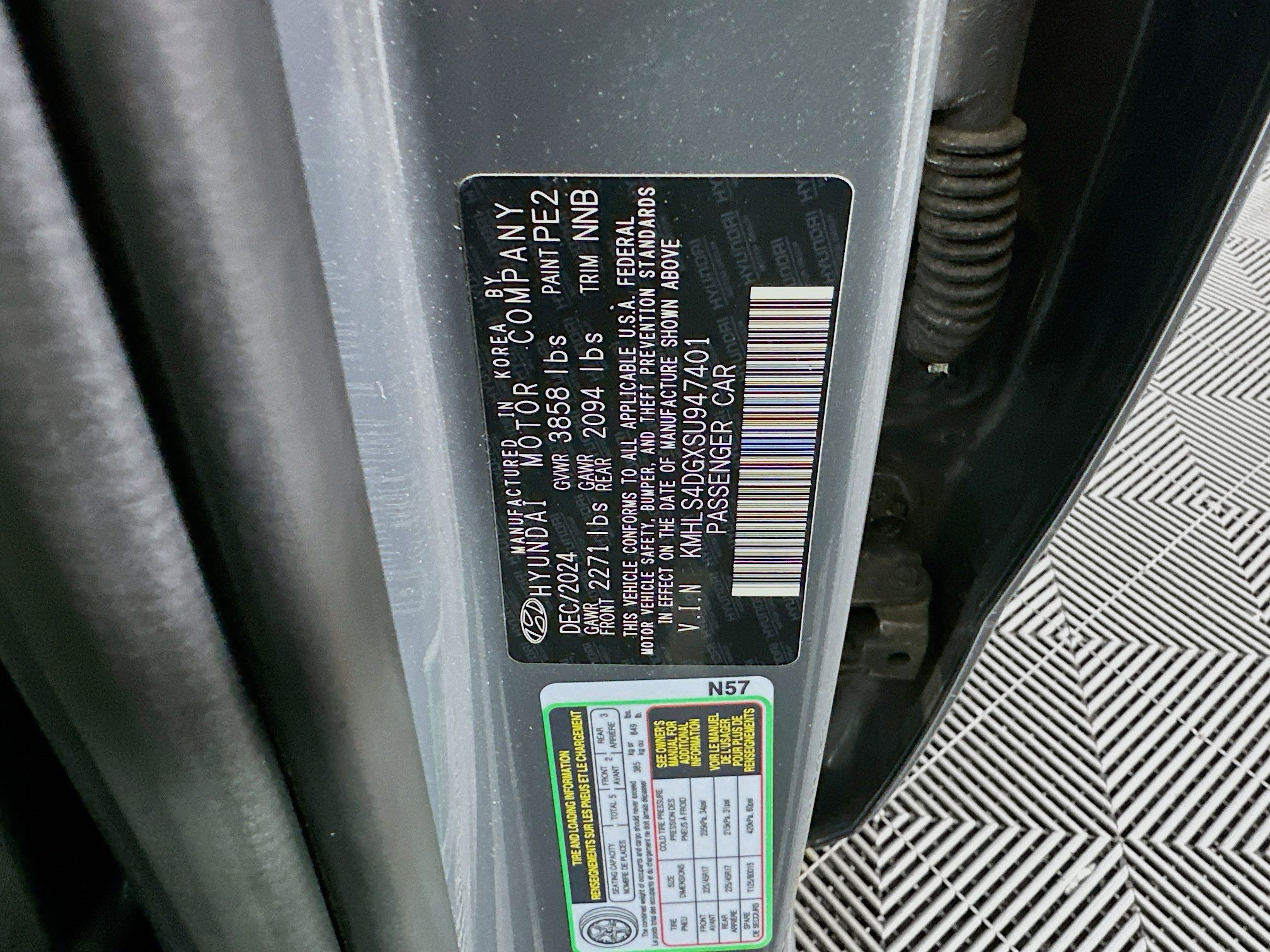 Used 2025 Hyundai Elantra SEL FWD image 12