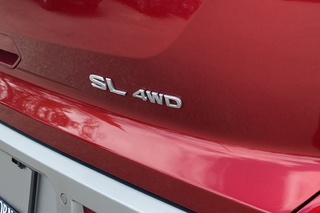 Used 2024 Nissan Pathfinder SL AWD/4WD image 32