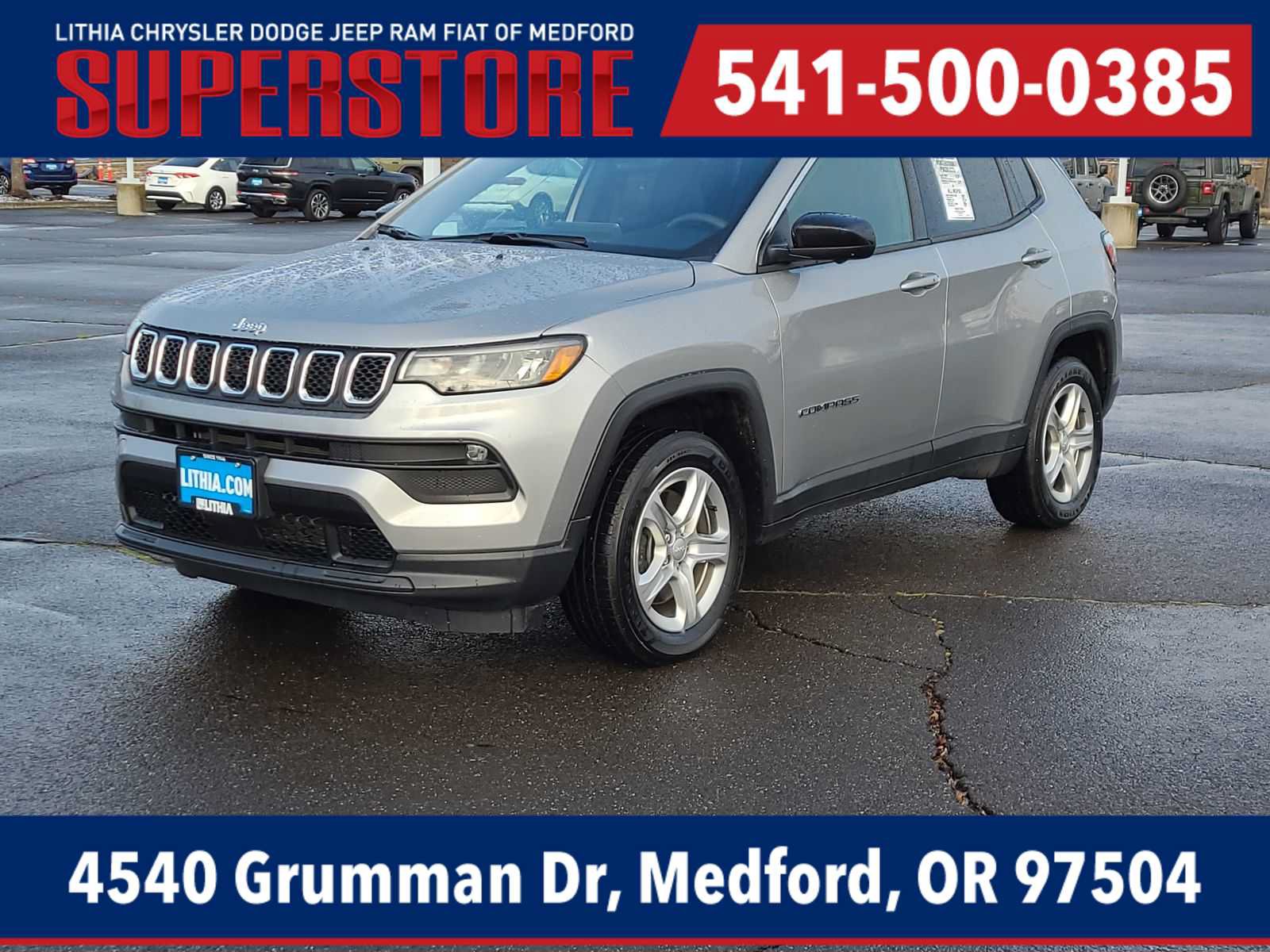 Used 2023 Jeep Compass Latitude w/ Sun and Sound Group AWD/4WD image 1