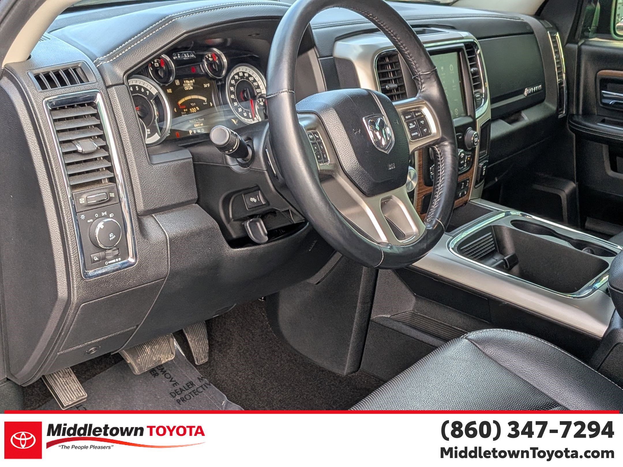 Used 2017 RAM 1500 Laramie w/ Convenience Group image 16