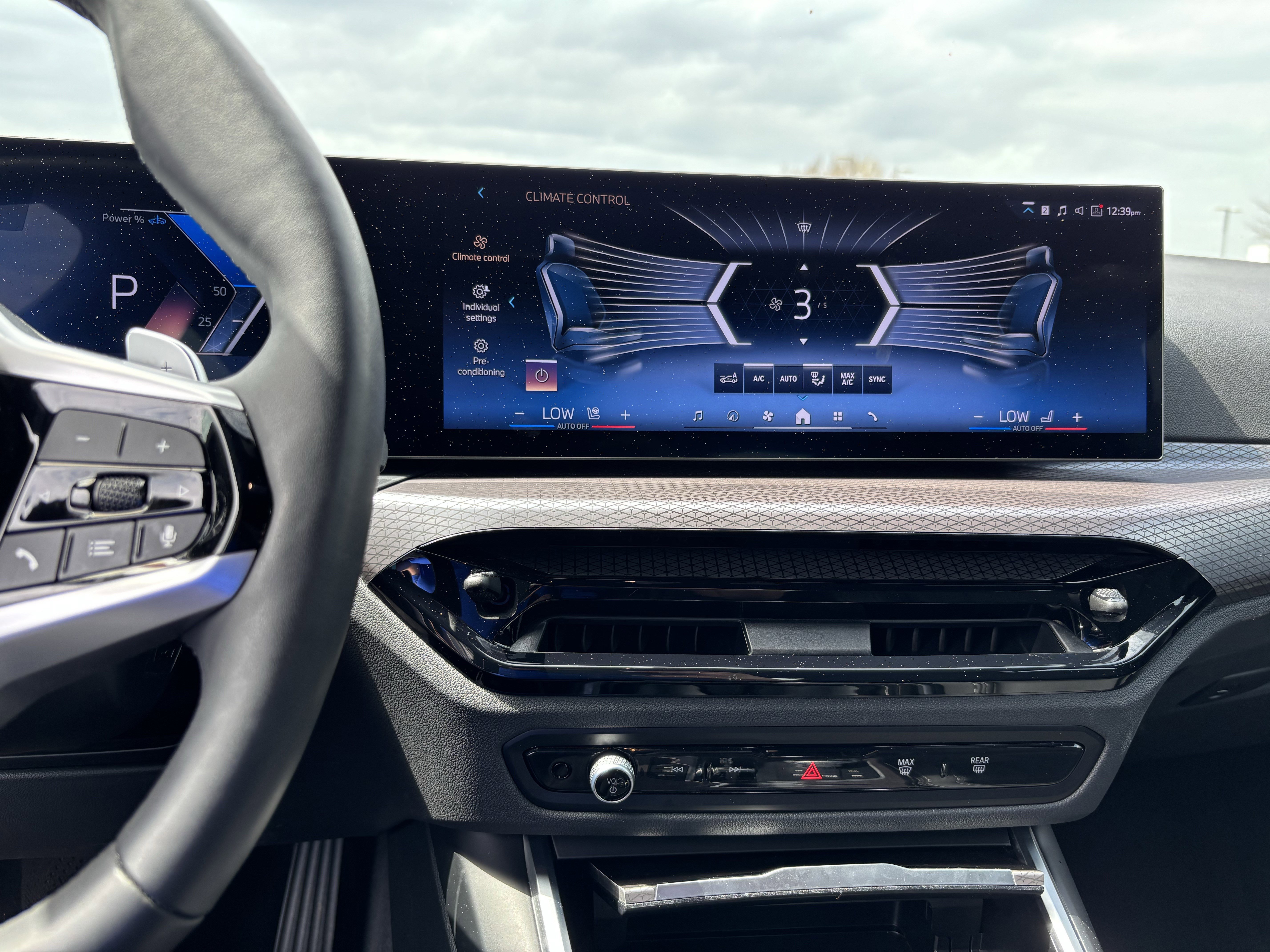 Used 2025 BMW 430i w/ Premium Package image 18