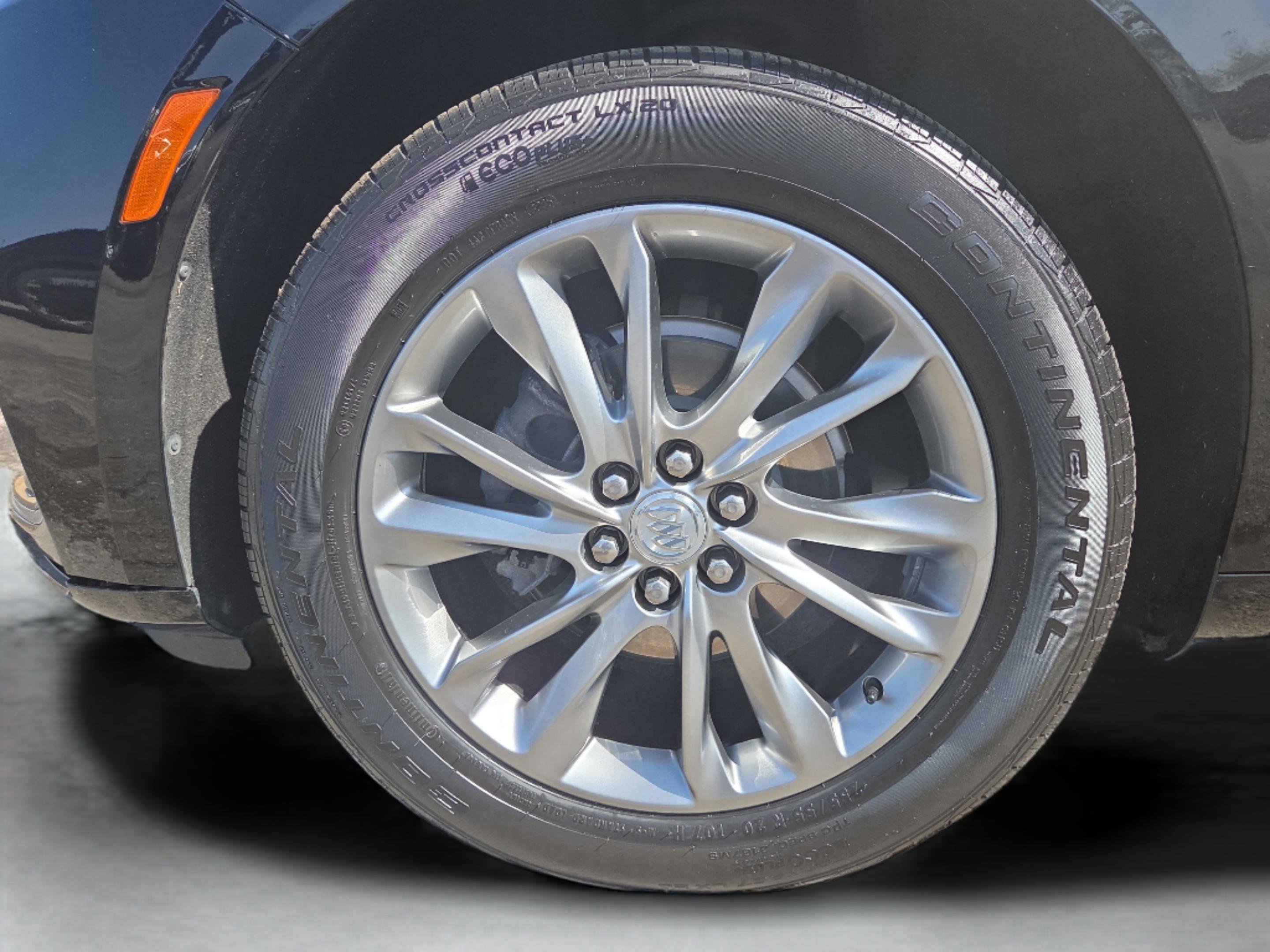 Used 2022 Buick Enclave Avenir w/ Avenir Technology Package image 9