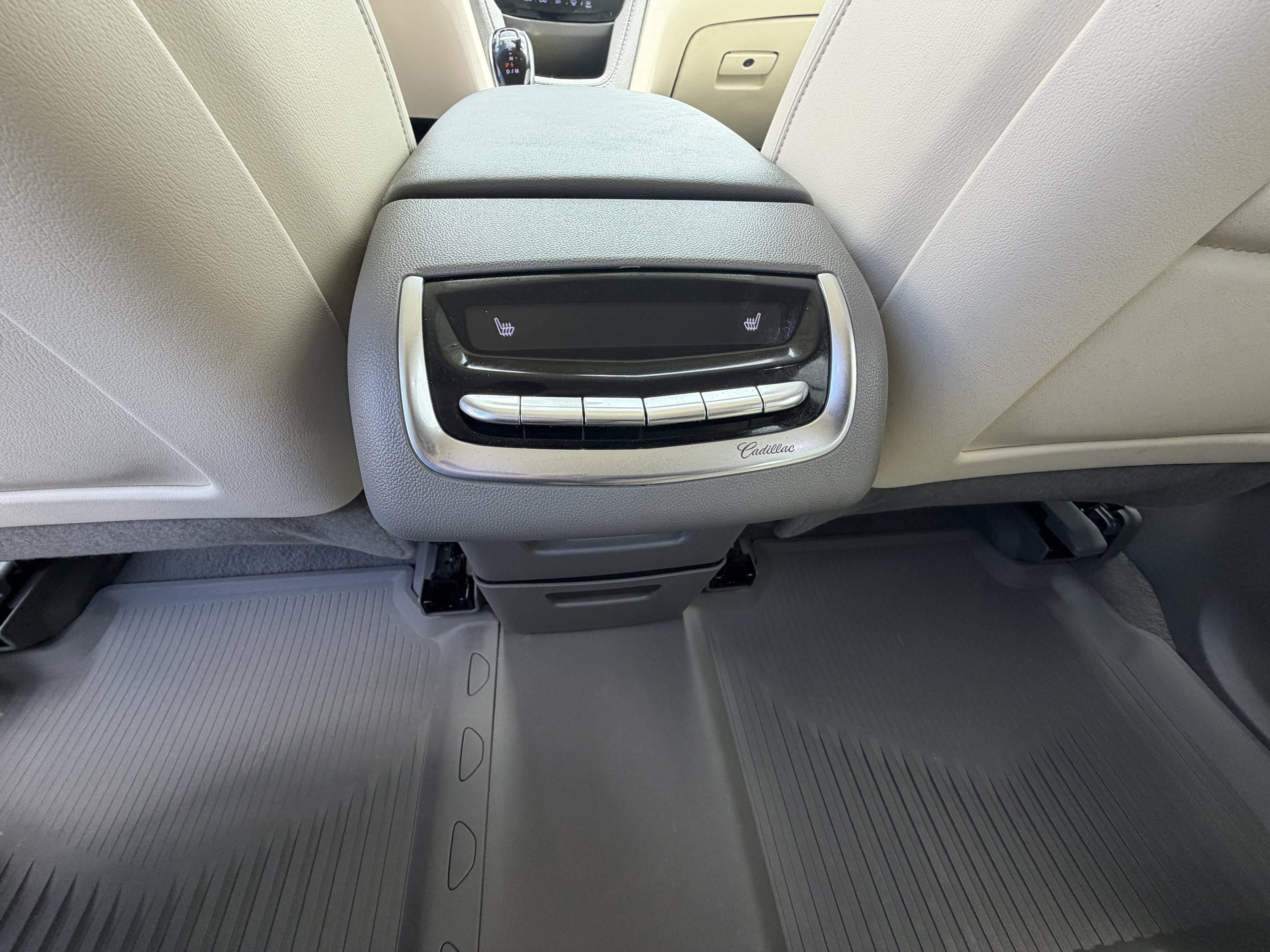 Used 2024 Cadillac XT6 Premium Luxury w/ LPO, Floor Liner Package AWD/4WD image 14
