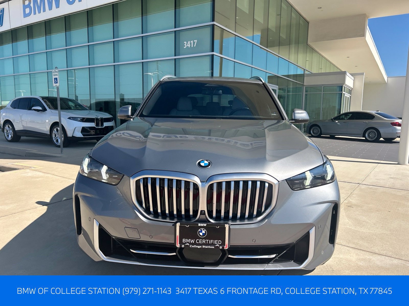 Certified 2024 BMW X5 xDrive40i w/ Parking Assistance Package AWD/4WD image 15