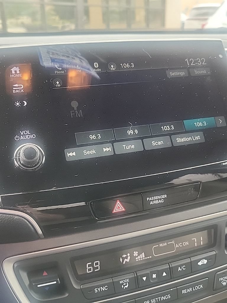 Used 2021 Honda Pilot EX-L image 2