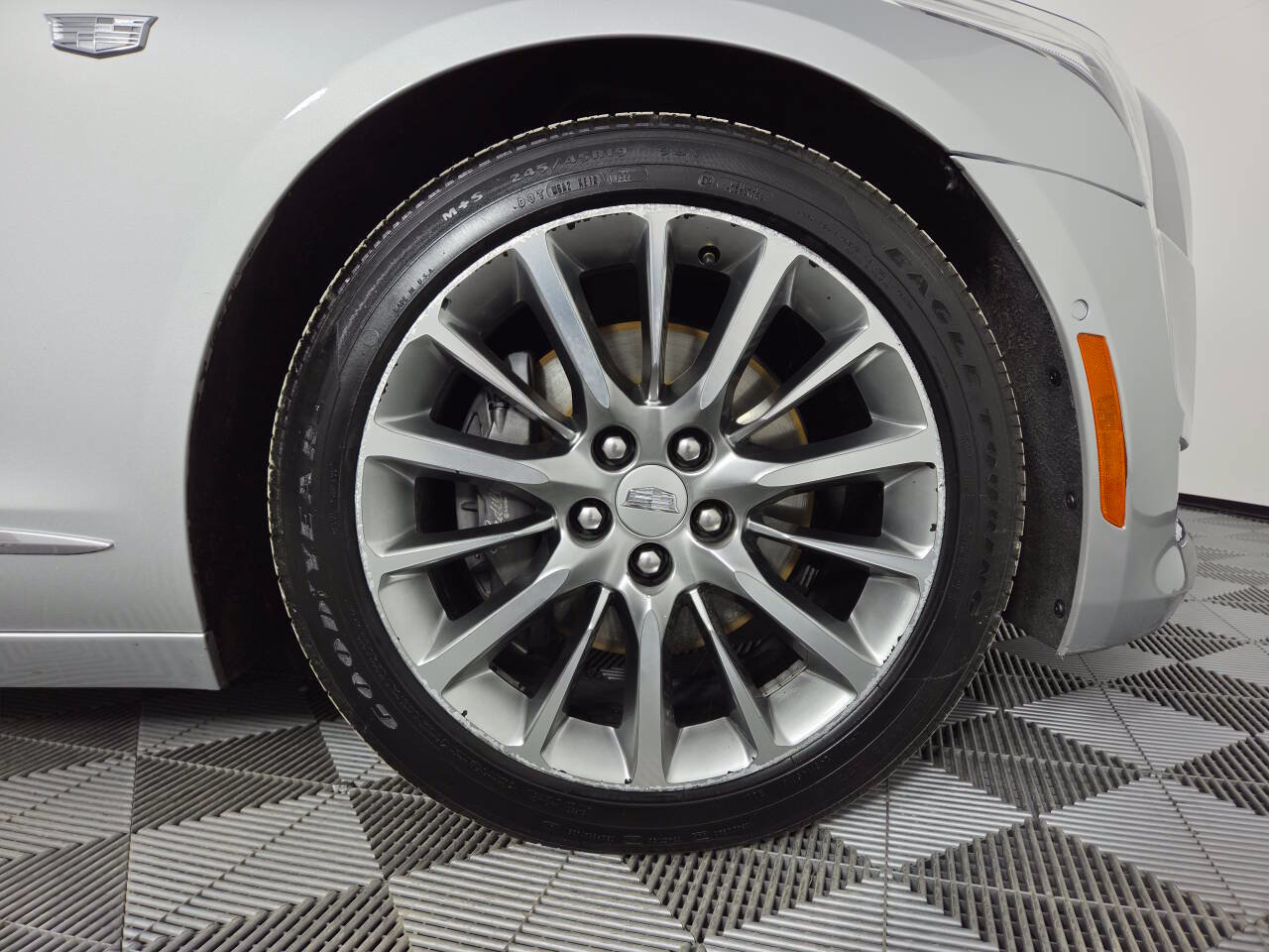 Used 2017 Cadillac CT6 Luxury AWD/4WD image 9