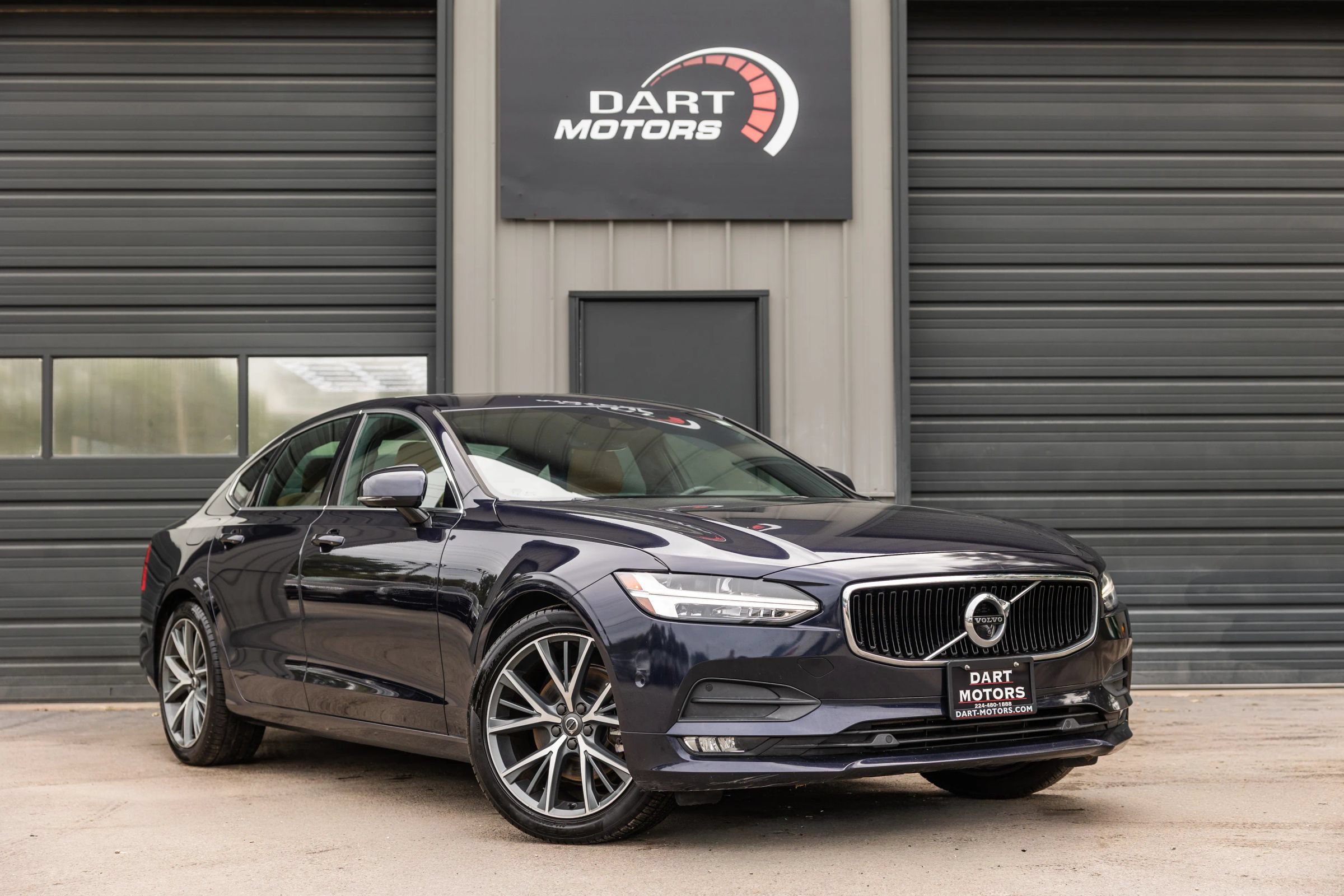 Used 2017 Volvo S90 T5 Momentum w/ Vision Package FWD image 3