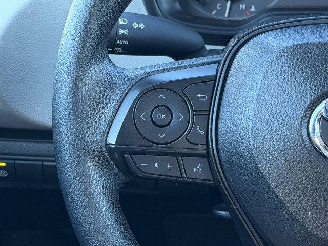 Certified 2025 Toyota Corolla LE FWD image 27