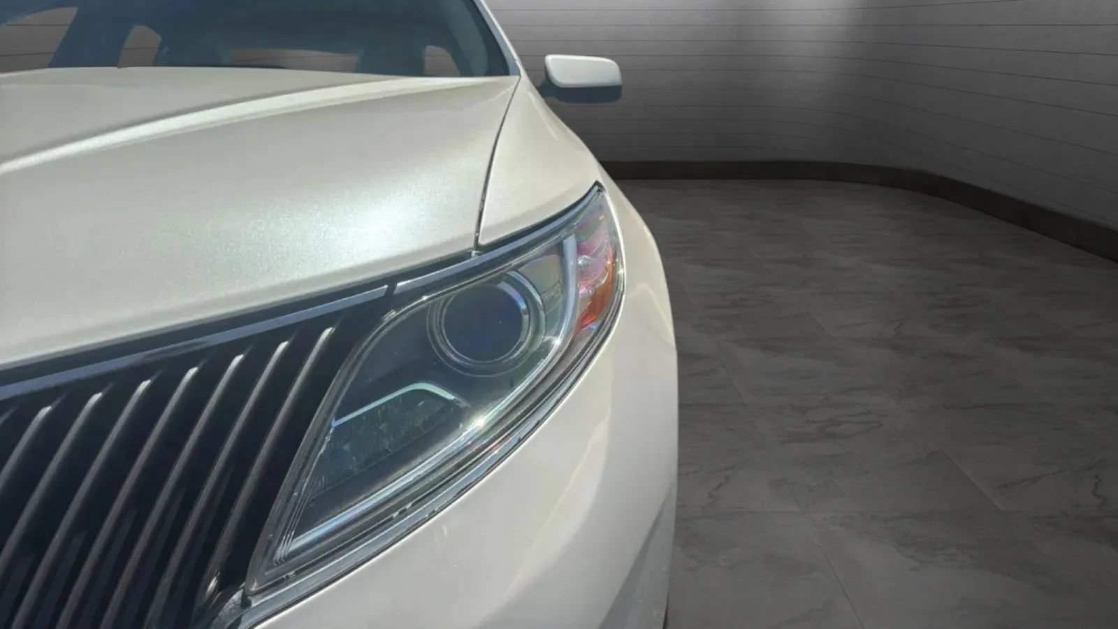 Used 2014 Lincoln MKS w/ Equipment Group 101A FWD image 32